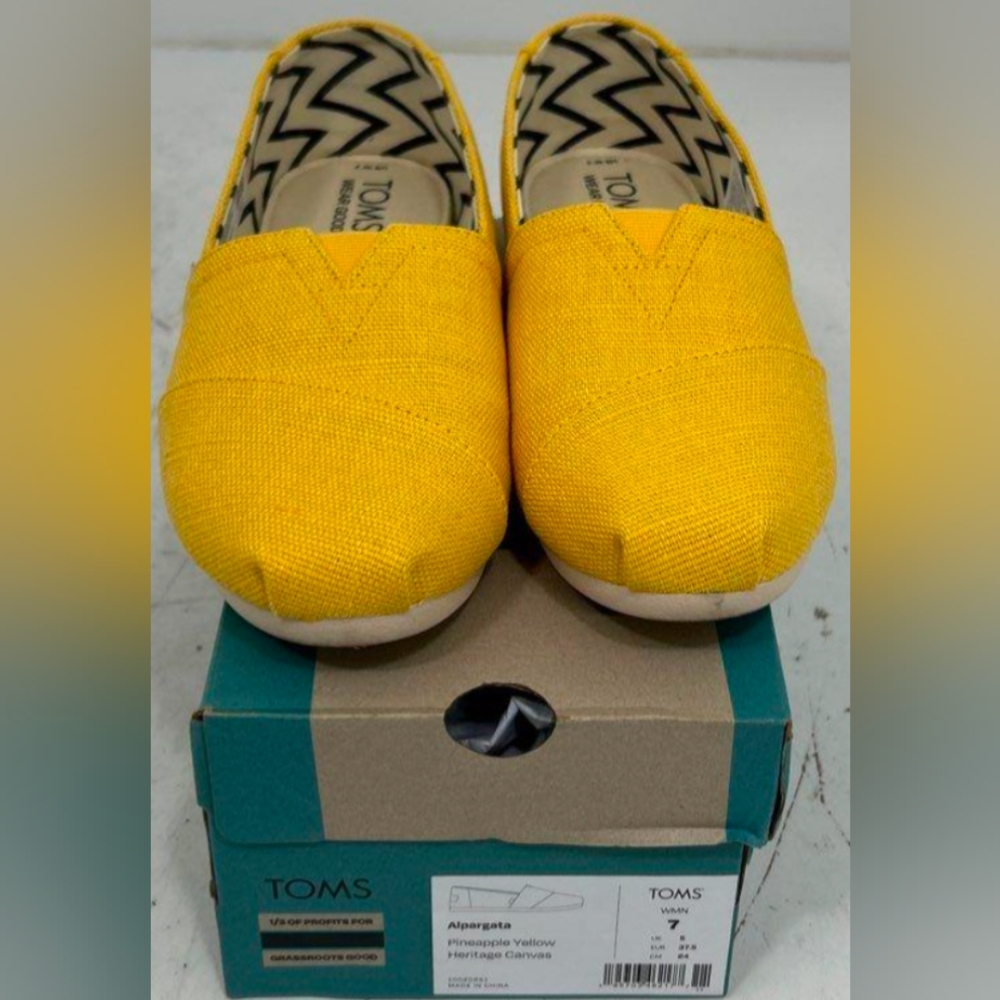 Toms Womens Alpargata Golden Yellow Heritage Canvas Size 7 MSRP $54.95 - Picture 3 of 8